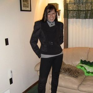 Meet your Posher, Jeanne